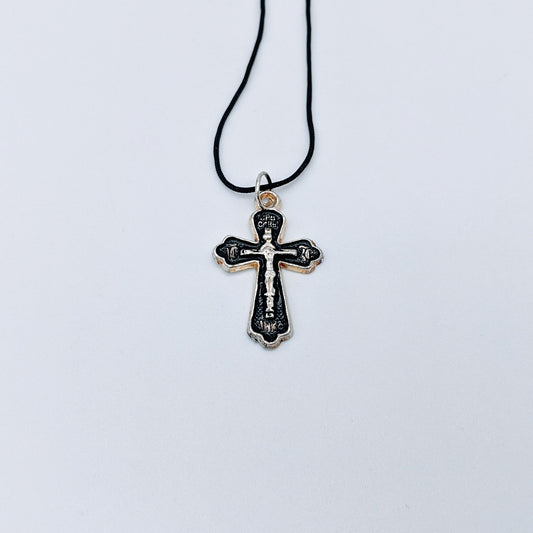 Σταυρουδάκι λαιμού μεταλικό σε διάφορα χρώματα